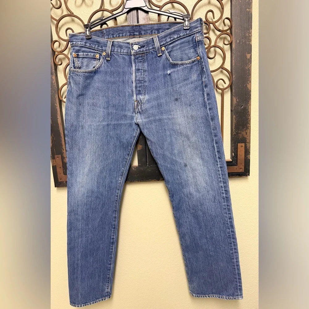 Levi's Men's Original Vintage 501 Button Fly Straight Leg Blue Jeans
